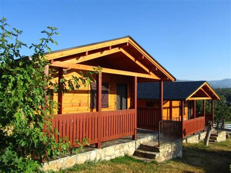 camping lago de sanabria bungalows|Cabañas Maleixas: Cabañas en el Lago de Sanabria